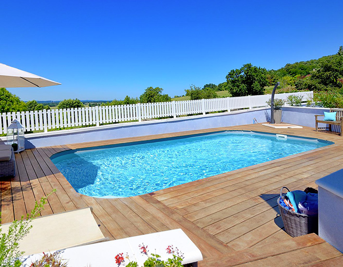 Wooden terrace IPE sales and installation for pools sold by ggil pro