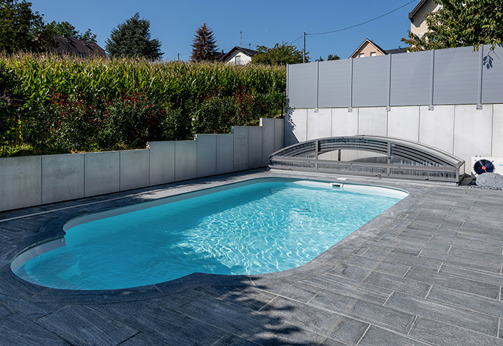 realization of swimming pool terrace in belgium tiling genval, Uccle, brussels, thuin, marchienne