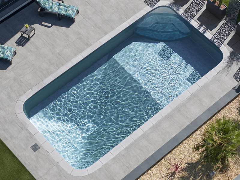 piscine Romy avec escalier Lobby forme rectangle waterair GGILPRO emilie