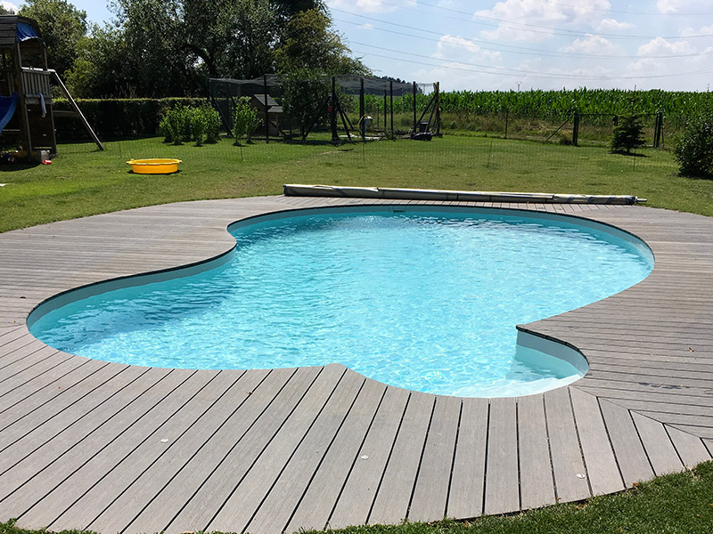 piscine Adele avec escalier Paso ggilpro belgique