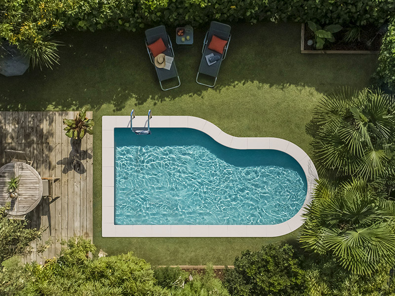 Piscine Inaya avec échelle ggilpro belgique