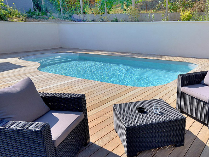 piscine Maria avec escalier Pacio forme rectangle waterair GGILPRO