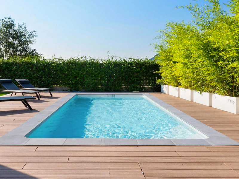 piscine Tina avec escalier Square forme rectangle waterair GGILPRO emilie